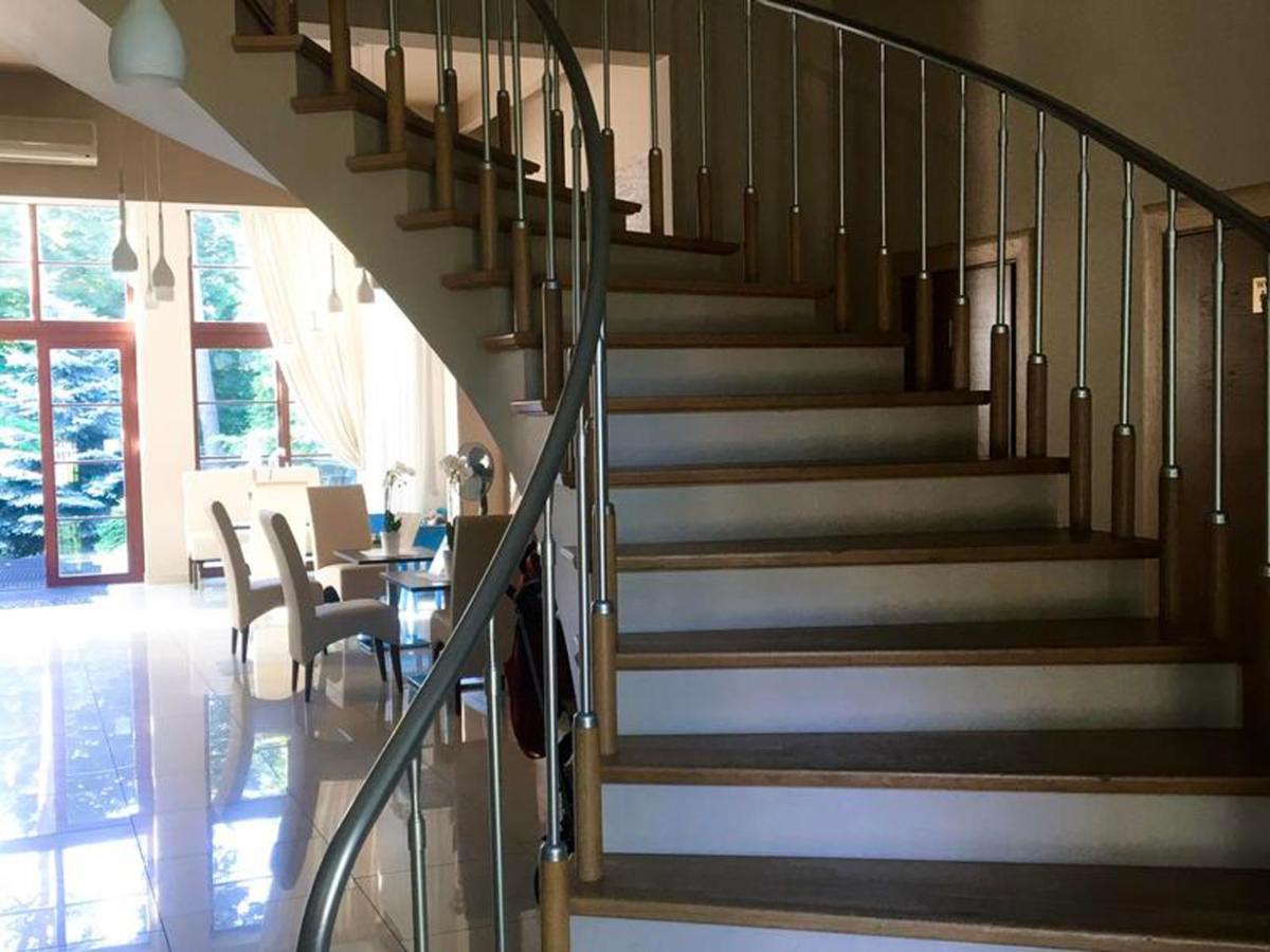 Room In Bb - Valensija - Suite For Two In Nice Hotel Jūrkalne المظهر الخارجي الصورة