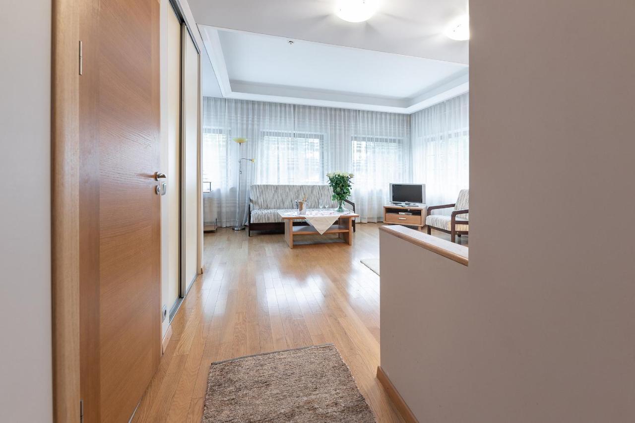 Room In Bb - Valensija - Suite For Two In Nice Hotel Jūrkalne المظهر الخارجي الصورة